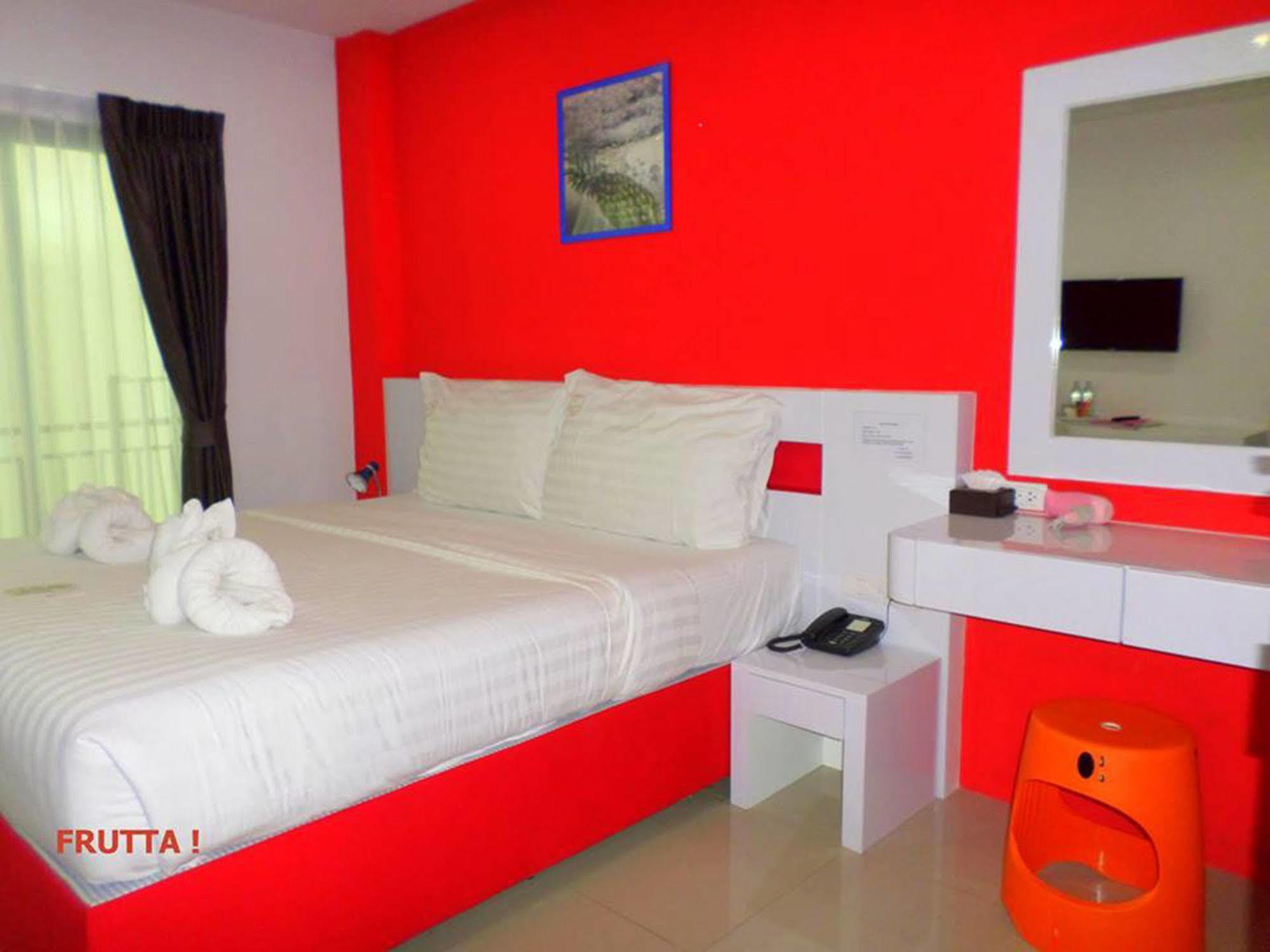 The Frutta Boutique Hotel Patong Luaran gambar